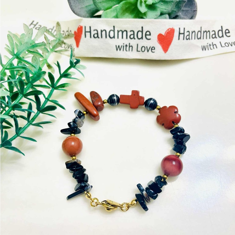 Artisanal Black and Coral-Pink Stone Bracelet with Gold-Toned Clasp
